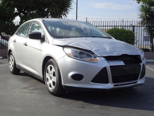 2014 ford focus s damaged repairable fixer salvage rebuildable runs! low miles!