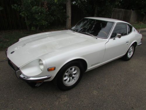 1972 datsun 240z excellent condition, pearl white, very clean, tons of upgrades