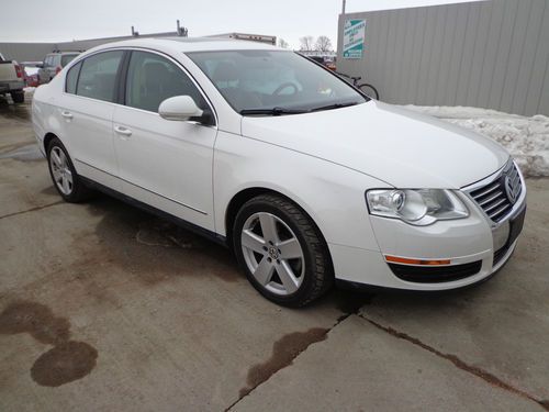 2008 volkswagen passat komfort sedan 4-door 2.0l --builder--