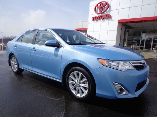 2012 camry xle heated leather nav rear camera 1-owner toyota certified video