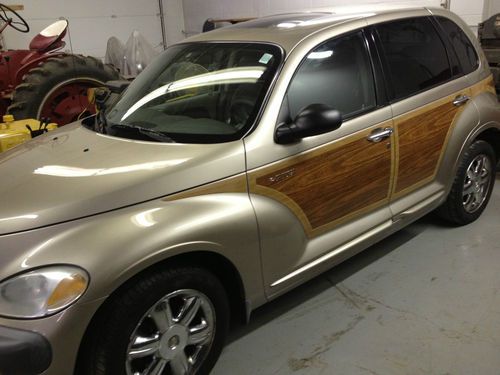 2002 pt cruiser limited edition woody exterior, loaded and  ready to go
