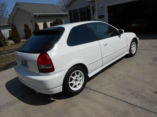 Find New 2000 White Honda Civic Hatchback Ek9 Type R Clone B16a2