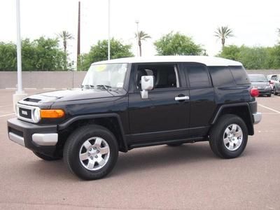 2010 toyota fj cruiser 4 wheel drive 1 owner low low miles tow package upgrade