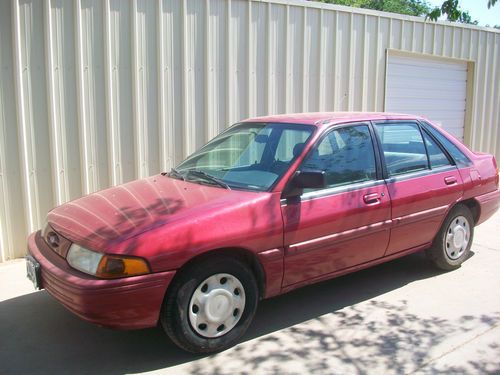 1995 ford escort 4dr hatchback with automatic &amp; cold air !!!!!!!!!!!!!!!!!!!