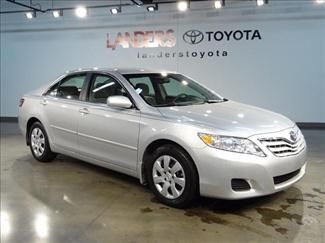 2011 silver camry  le!