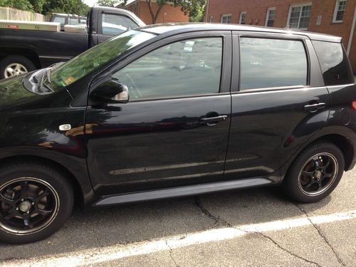 Car scion xa 2006 model - 84300 miles