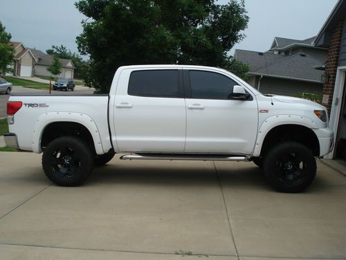 2010 toyota tundra crewmax platinum 4x4 supercharged!!