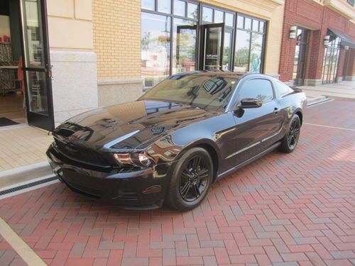 2010 ford mustang base coupe 2-door 4.0l