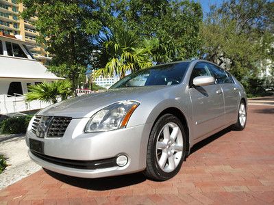 Loaded 2004 maxima se - navigation, leather, bose, heated seats and more