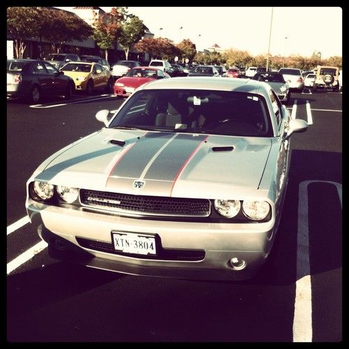 2010 dodge challenger 2d coupe se engine: 17/25, 6 cylinders, 3.50 l engine