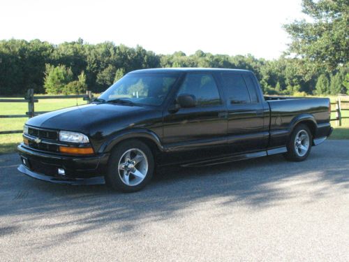 2001 chevy s-10 4 door crew cab extreme "one of a kind"