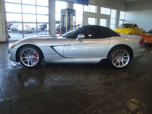 Rare accident-free 2003 dodge viper srt-10 convertible with only 14,838 miles!
