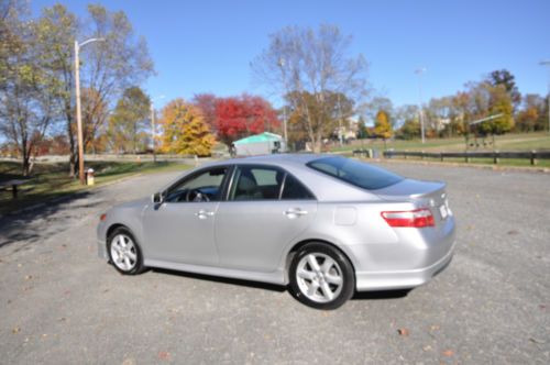 2009 toyota camry se sedan 4-door 2.4l