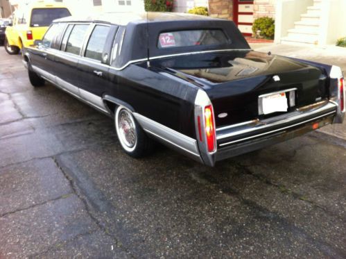 Nr cadillac fleetwood brougham limousine 5.7l stretch limo - hess &amp; eisenhardt