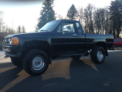 Find used 1988 Toyota Pickup 4X4 ExtraCab V6 Automatic in Portland