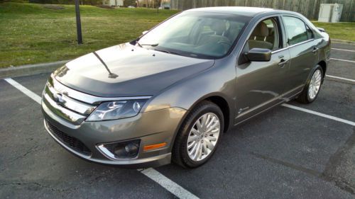 2010 ford fusion hybrid,low miles,43mpg,gas saver