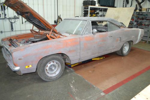 1970 plymouth roadrunner 2 door hard top 383ci engine automatic transmission