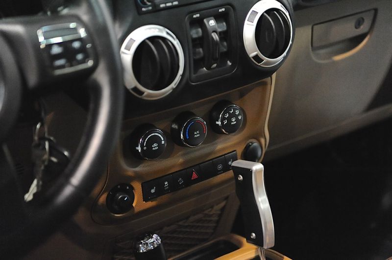 2011 JEEP WRANGLER RUBICON UNLIMITED/MODDED / LIKE BRAND NEW/LEATHER NAV<br />
, US $5,000.00, image 6