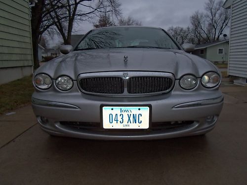 2003 jaguar x-type 2.5l all wheel drive low miles runs great