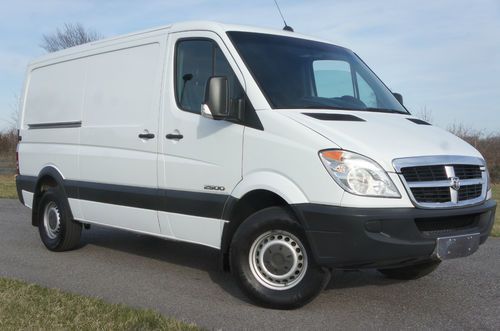 2007 dodge sprinter for sale~v6 gas motor~super clean~white~salvage title