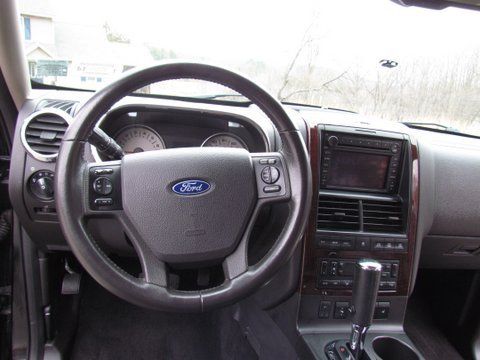 Sell used 2007 Ford Explorer Limited SUV 4x4 V6 in ...