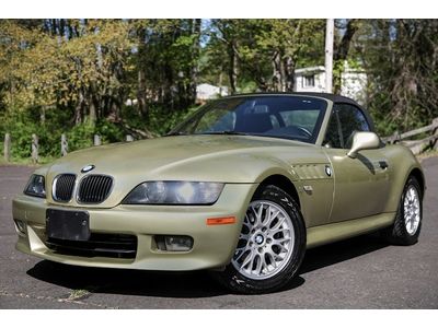 2002 bmw z3 convertible 5 speed manual  60k miles rare color clean