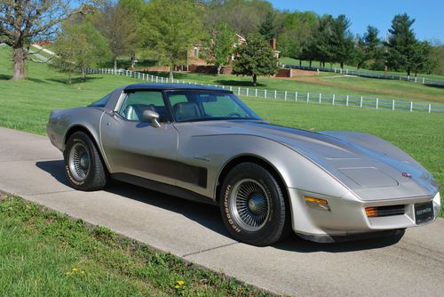 1982 corvette **41,000 miles***  mint!!