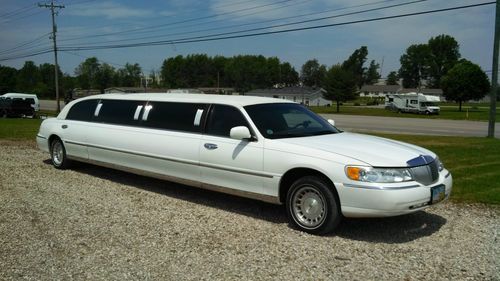 1999 lincoln town car 120" limousine by krystal coach(priced for fast sell!)