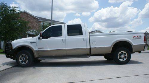 2003 ford f350 king ranch many extras, new rebuild on top end