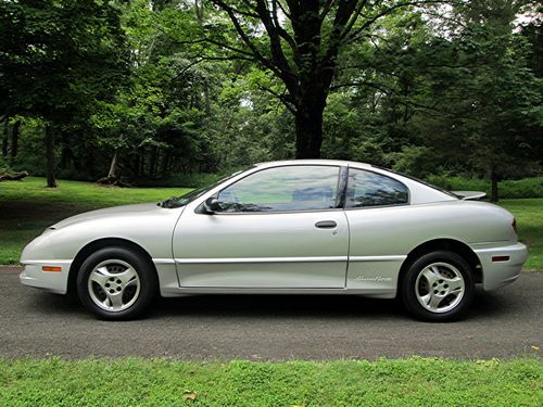 No reserve 2003 pontiac sunfire gt coupe 2-door 2.2l auto low miles auction