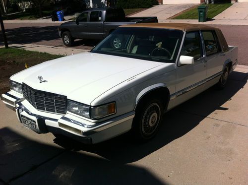1992 cadillac deville  sedan 4-door 4.9l 54,000 miles