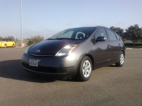 2008 toyota prius base, gray, good condition, make it any testing,