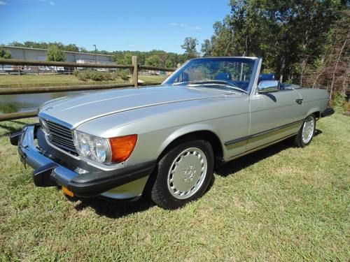 1986 mercedes benz 560 sl low mileage exceptionally clean car must see !!!