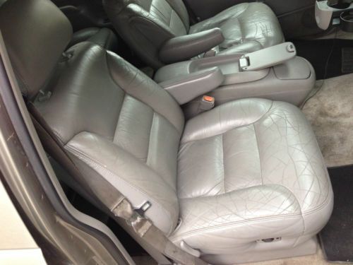 Sell used 1999 GMC Suburban SLT - Leather - DVD - Third ... Sell used 1999 GMC Suburban SLT - Leather - DVD - Third ...