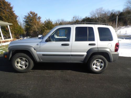 07 jeep liberty 4wd  115,000 mi / excellent condition / md inspected