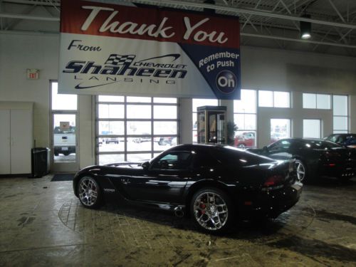 2008 accident-free dodge viper srt-10 coupe well maintained with extras!