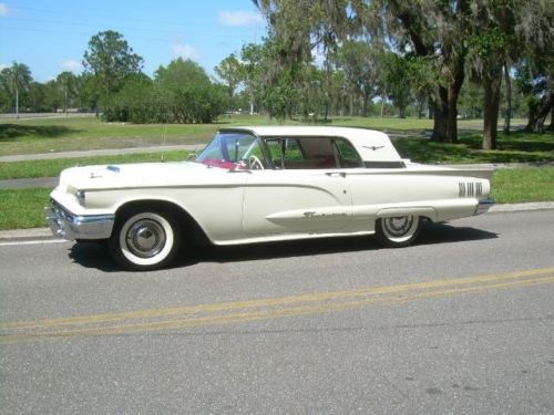1960 ford thunderbird 352 v8, a/c, great color combo, beautiful classic car !!!