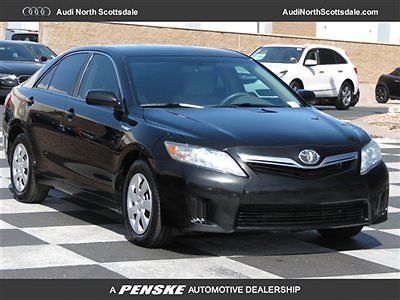 11 toyota camry hybrid  cloth interior no accidents one owner financing