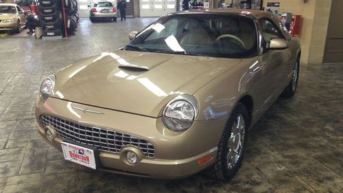 2005 ford thunderbird 50th anniversary convertible 2-door 3.9l only 35k miles !