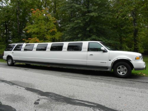 2000 lincoln navigator limousine base