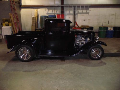 Hot rod 1932 ford pickup fresh build