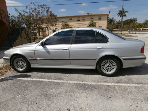 1998 bmw 540i, 6 cyl 4 dr leather, sunroof, moves smooth, silver exterior tinted