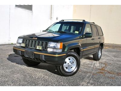 1995 jeep grand cherokee limited! 5.2l,  v8, 4x4, loaded! must see! no reserve!