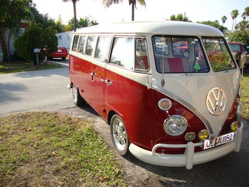 Vw bus 13 windows rust free a must see
