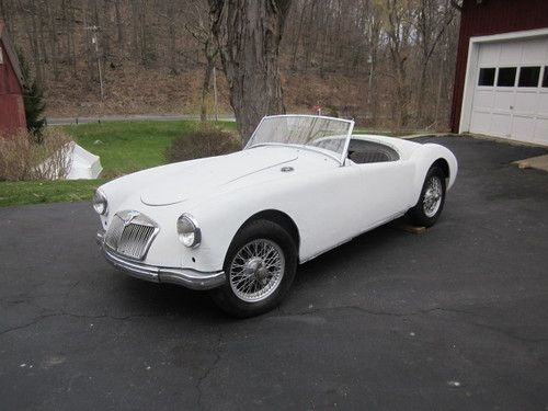 1959 mga roadster---project car with many parts to compete frame off restoration
