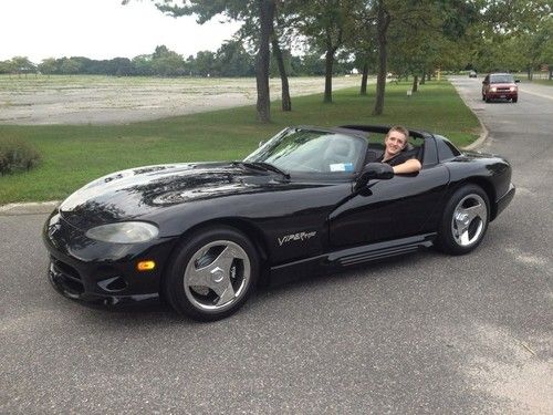 1995 dodge viper base convertible 2-door 8.0l