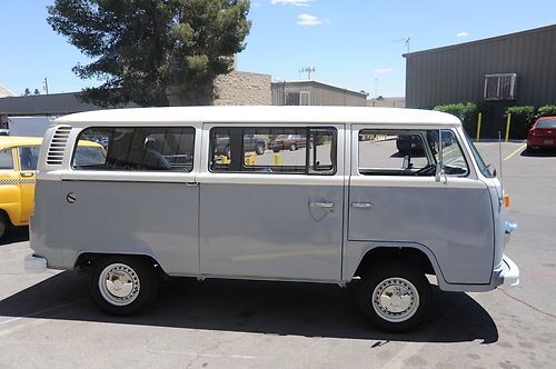 Used Trucks Las Vegas >> Sell used 1976 Volkswagon VW BUS - AUTOMATIC - Fresh Paint, Interior, Stereo, Motor, etc in Las ... Used Trucks Las Vegas >> Sell used 1976 Volkswagon VW BUS - AUTOMATIC - Fresh Paint, Interior, Stereo, Motor, etc in Las ...