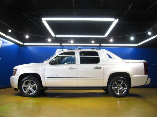 Chevrolet avalanche ltz crew cab 2wd bose navigation camera cooled heated seats