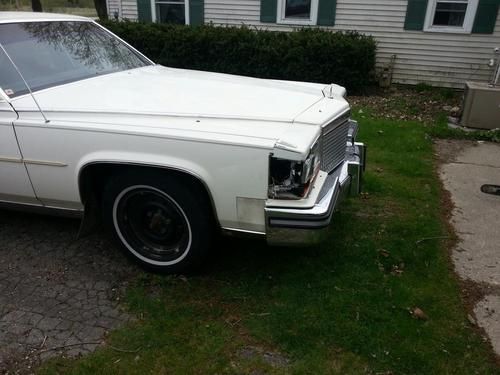 1987  Cadillac  Fleetwood brougham-  white, US $1,800.00, image 5