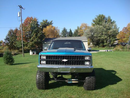 86 chevy lifted short box - awesome !